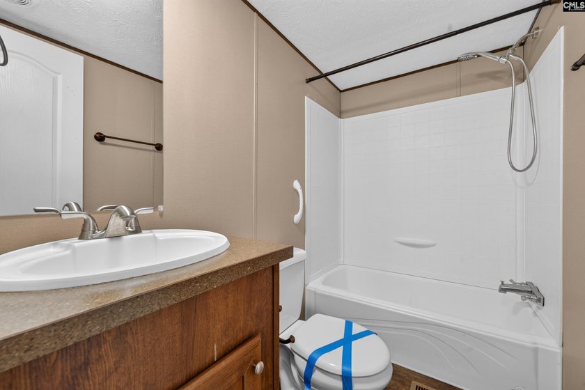 LAKE MURRAY ACCESS!!! Whether you're looking for a full-time - photo 17