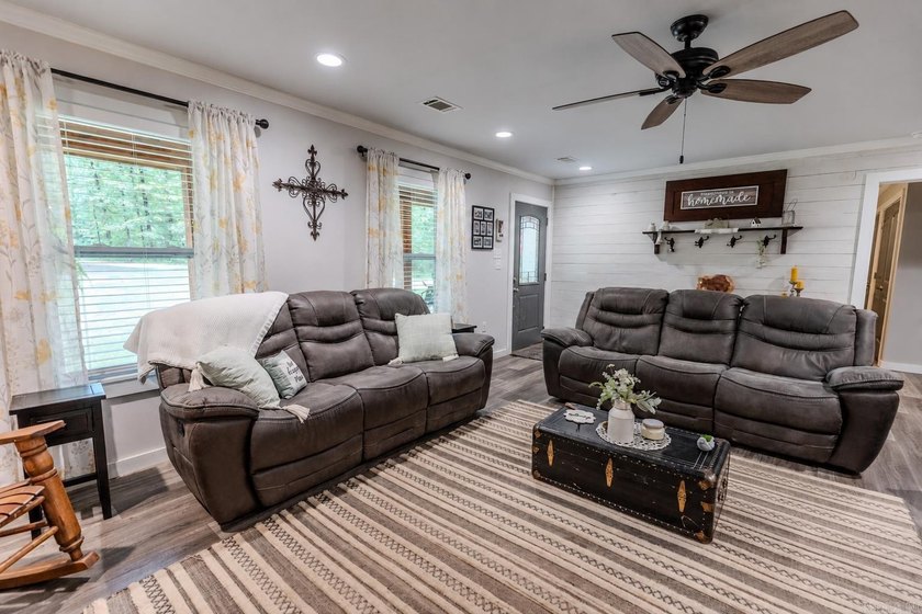 Discover the perfect blend of privacy, comfort, and convenience - photo 11