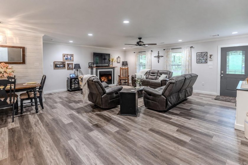 Discover the perfect blend of privacy, comfort, and convenience - photo 13