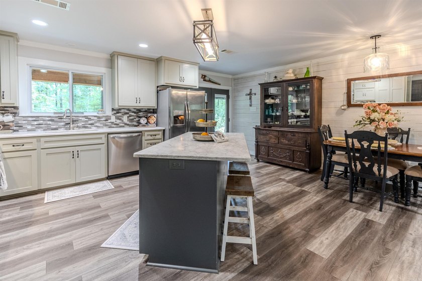 Discover the perfect blend of privacy, comfort, and convenience - photo 17