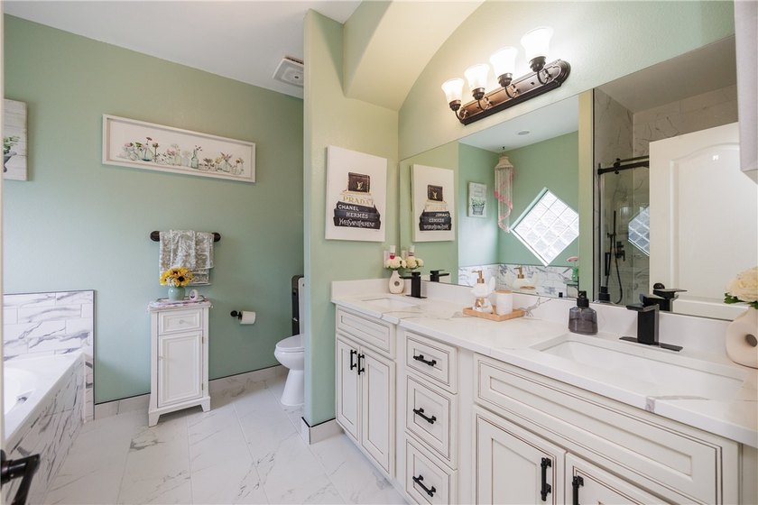 **Welcome to 14422 Chantilly Drive in the highly sought-after - photo 23