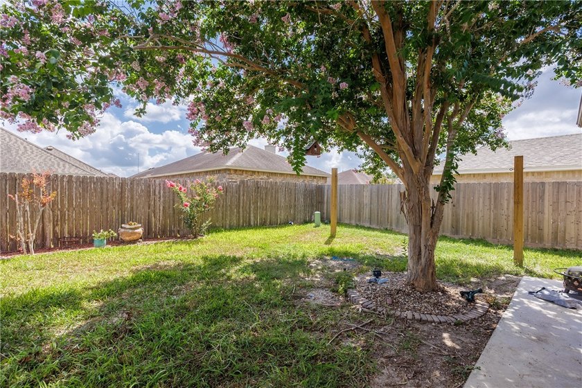 **Welcome to 14422 Chantilly Drive in the highly sought-after - photo 35