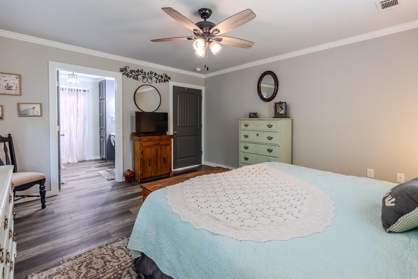 Discover the perfect blend of privacy, comfort, and convenience - photo 42