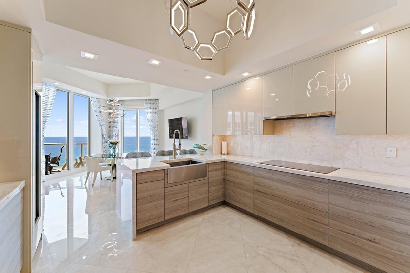 THE PANORAMA PENTHOUSE A once-in-a-generation opportunity to own - photo 42