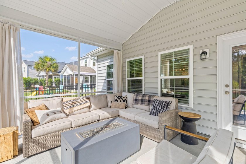 Welcome to 3360 Great Egret Drive, nestled in the highly - photo 42