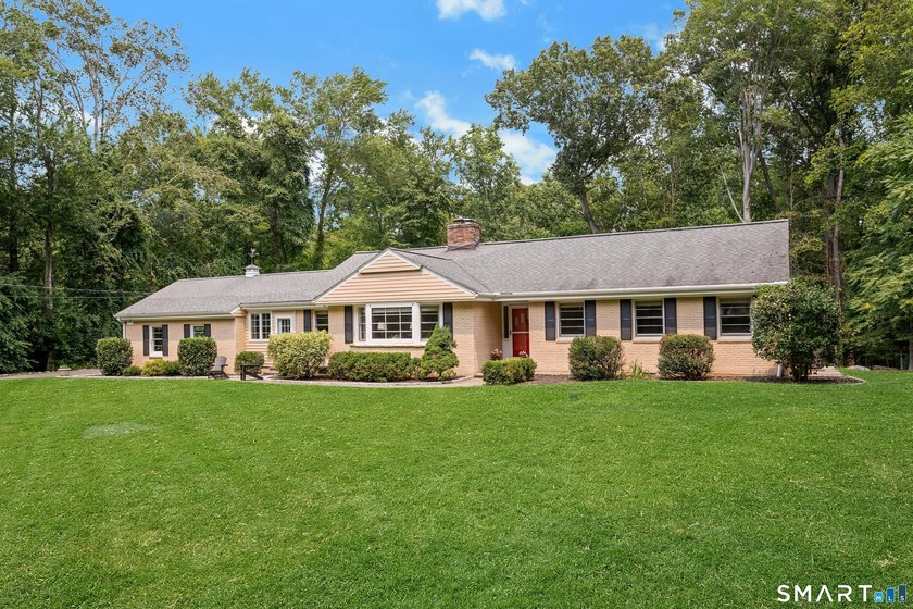 Beautifully maintained and thoughtfully updated, 160 Eden Road - photo 2
