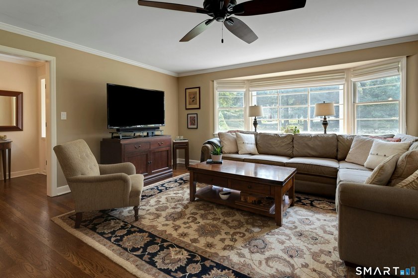 Beautifully maintained and thoughtfully updated, 160 Eden Road - photo 4