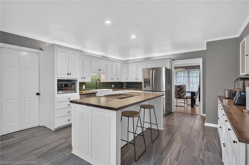 Welcome to this beautifully updated 4,438 sq ft home in the - photo 10