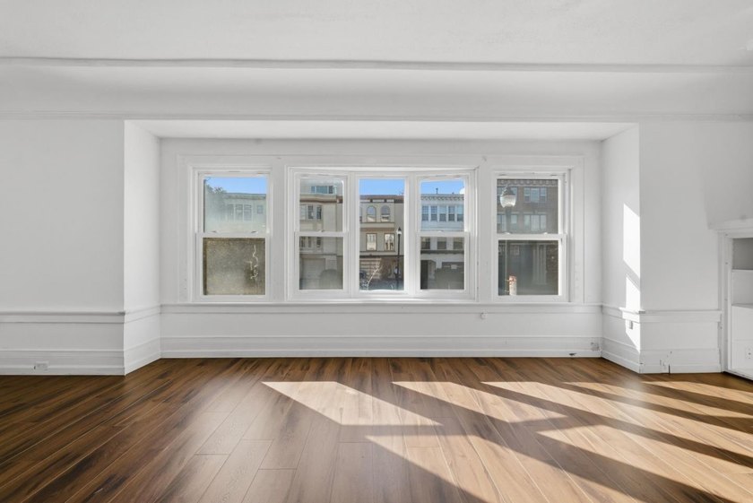 Ideally located near the University of San Francisco and the - photo 36