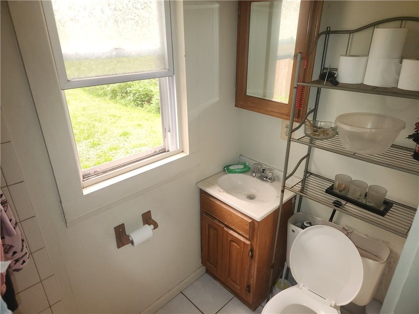 OWNER OCCUPY OR INVESTOR OPPORTUNITY... YOU DECIDE!!! Great - photo 12