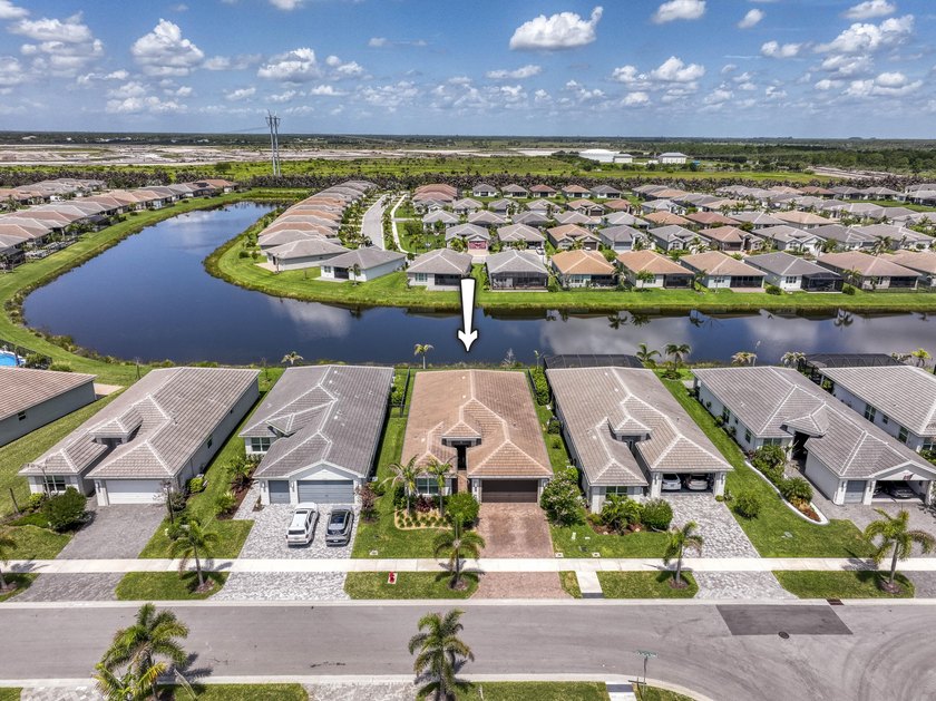 Beautifully upgraded 2023 Bimini Model lakefront home featuring - photo 28
