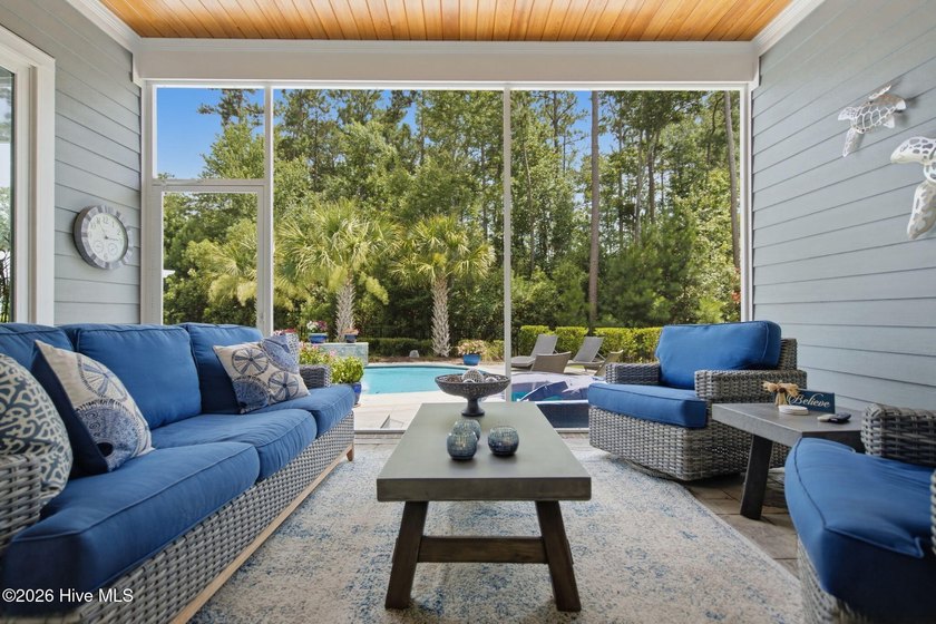 Experience exceptional luxury and timeless craftsmanship in this - photo 49