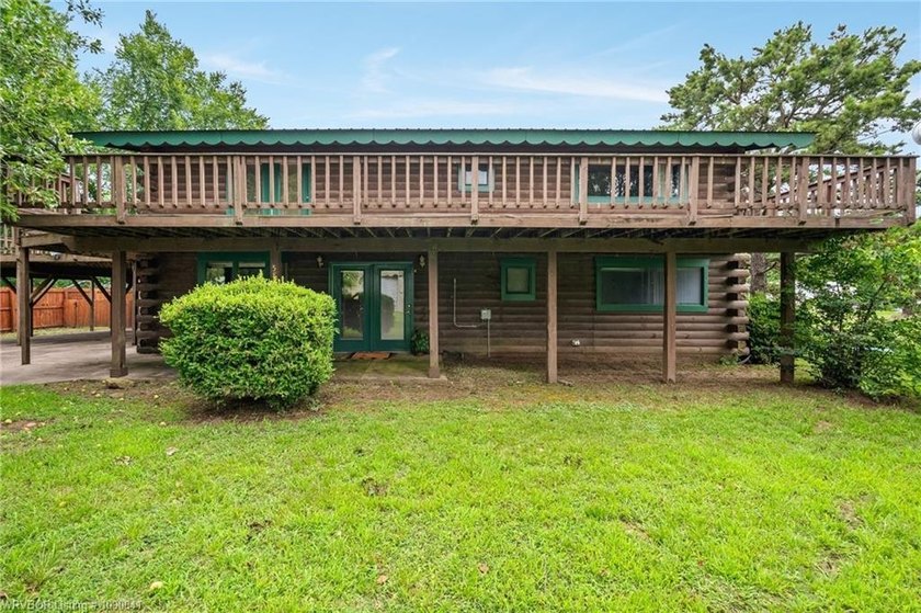 Beautiful 3-bedroom, 2-bath log home offering 1,860 square feet - photo 2