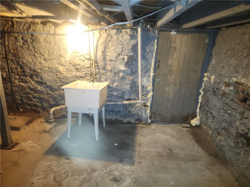 Investor Alert! Great opportunity to add a value-add property to - photo 15