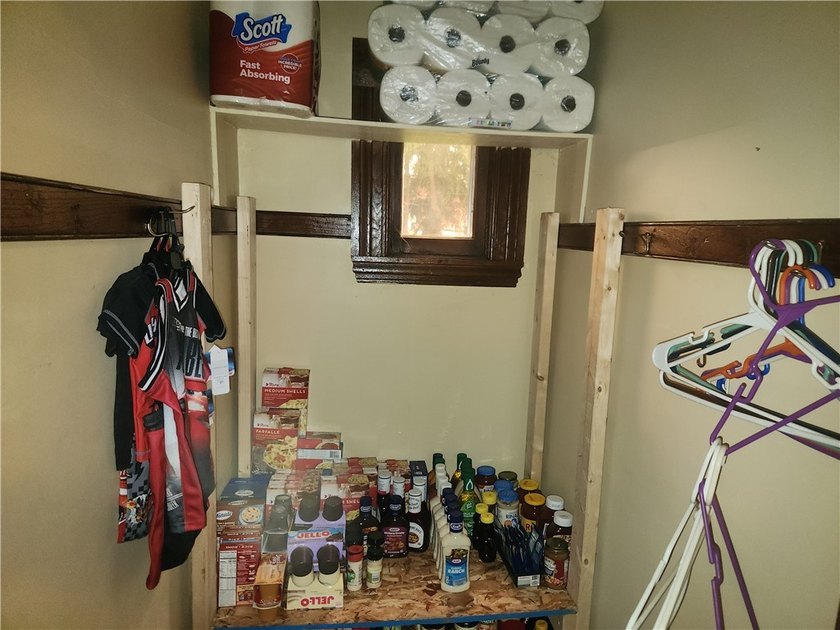 Investor Alert! Great opportunity to add a value-add property to - photo 14