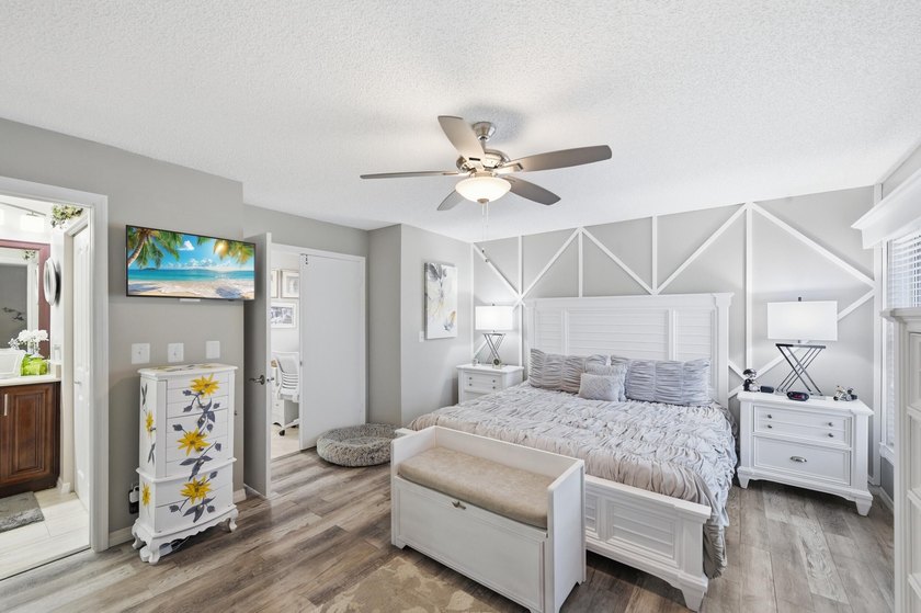 Nestled in the sought-after Villas of Green Glen within the - photo 27