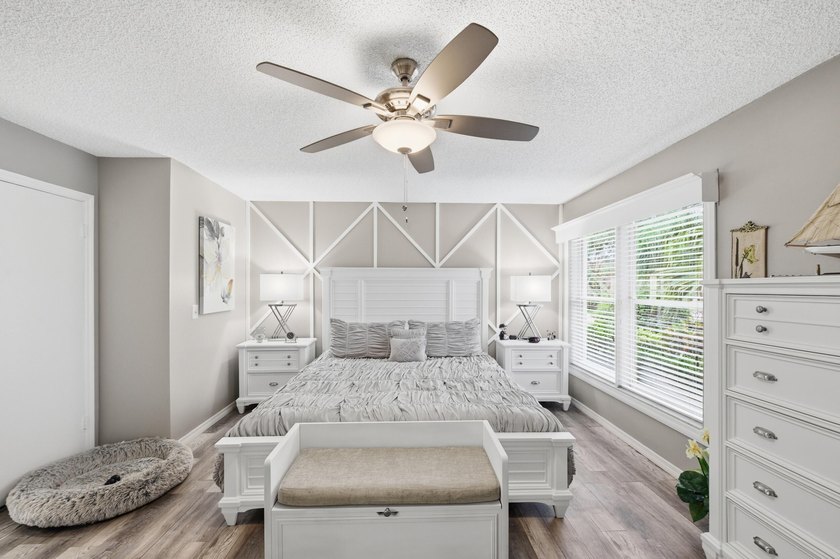 Nestled in the sought-after Villas of Green Glen within the - photo 28