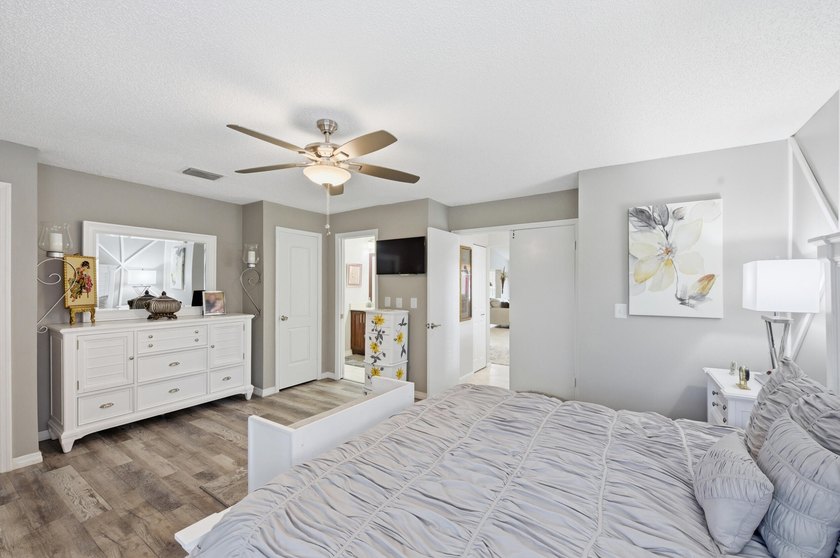 Nestled in the sought-after Villas of Green Glen within the - photo 29