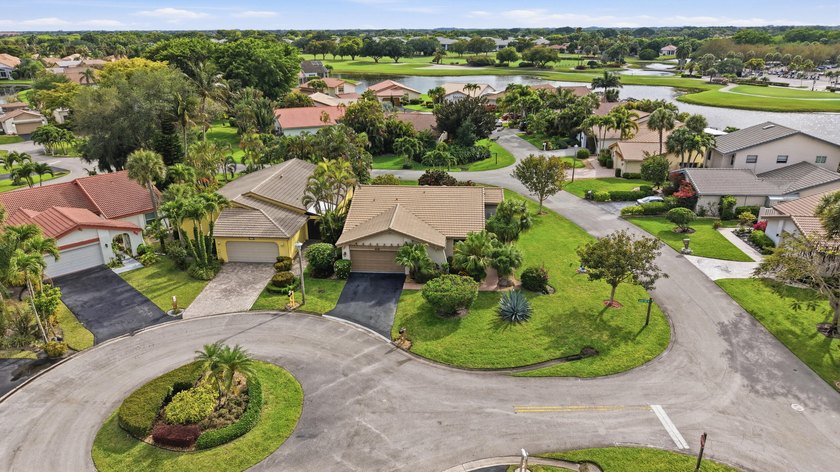 Nestled in the sought-after Villas of Green Glen within the - photo 41