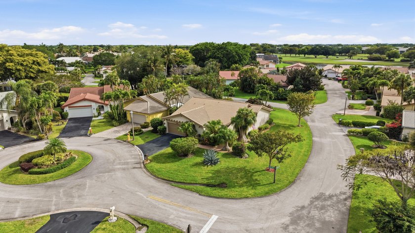 Nestled in the sought-after Villas of Green Glen within the - photo 42