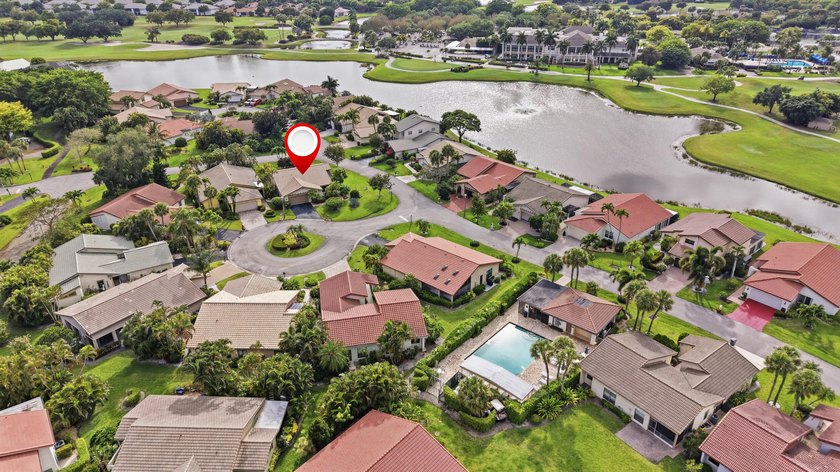 Nestled in the sought-after Villas of Green Glen within the - photo 48