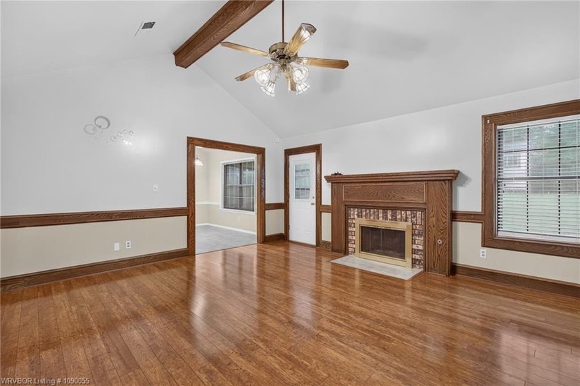 Traditional design and timeless style is what you'll love about - photo 7