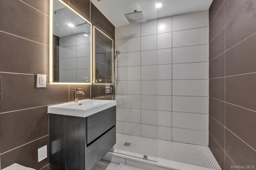 Experience peaceful living at Unit 224 in Dyker Gardens, South - photo 10