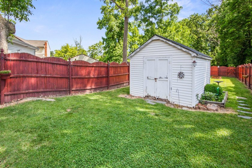 Nestled across the street from Memorial Lake, this charming home - photo 11