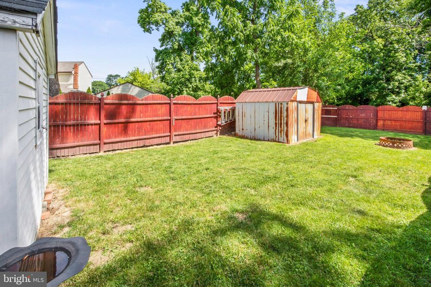 Nestled across the street from Memorial Lake, this charming home - photo 12