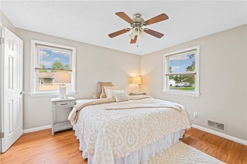 Updated 3 bedroom and 1.5 bath ranch offering the ease and - photo 10