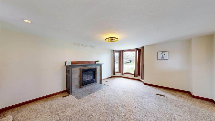 Wake up to breathtaking sunrises, wildlife &amp; fog rolling off the - photo 10