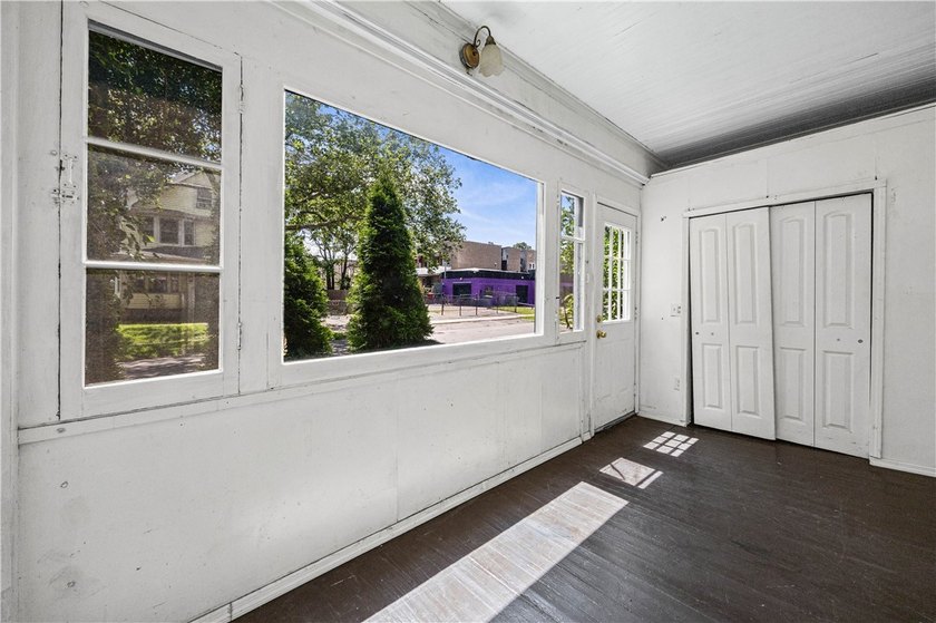 Fantastic investment opportunity in the desirable Maplewood - photo 23