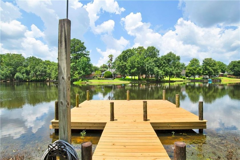 Experience the perfect blend of luxury, comfort, and outdoor - photo 5