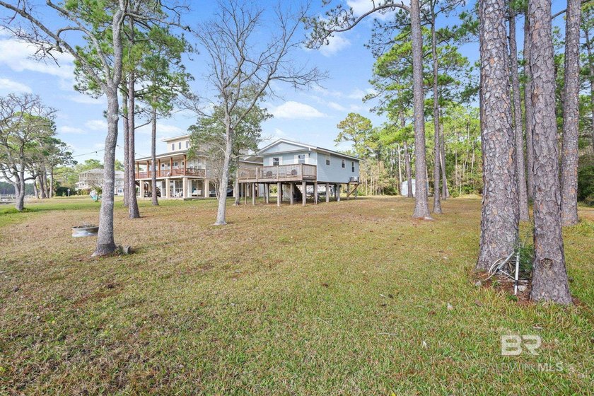 ***VALUE RANGE MARKET: SELLER WILL ENTERTAIN OFFERS BETWEEN $670 - photo 3