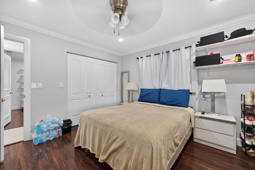Stunning &amp; fully expanded two-story pool home in the heart of - photo 43