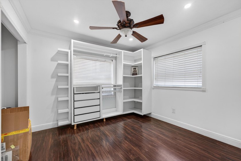 Stunning &amp; fully expanded two-story pool home in the heart of - photo 45