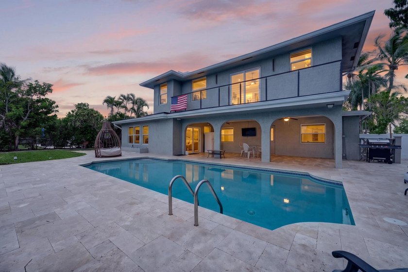 Stunning &amp; fully expanded two-story pool home in the heart of - photo 48