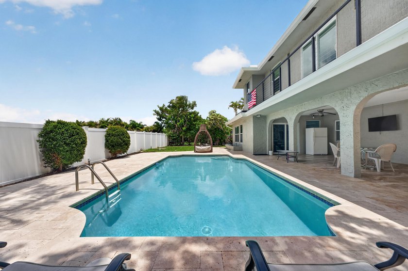Stunning &amp; fully expanded two-story pool home in the heart of - photo 49