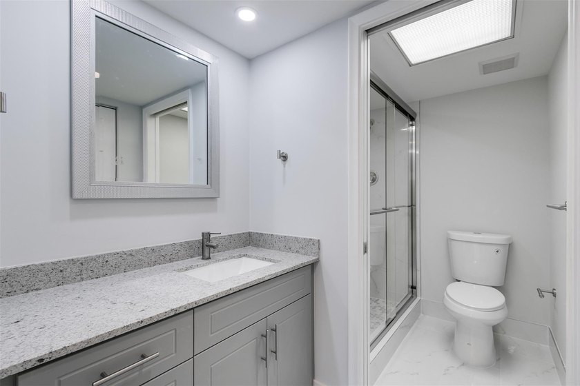 Updated 2 bedroom, 2 bath condo in Century Village in excellent - photo 25