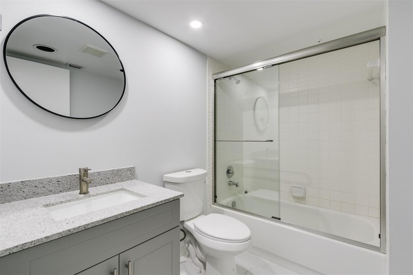 Updated 2 bedroom, 2 bath condo in Century Village in excellent - photo 32