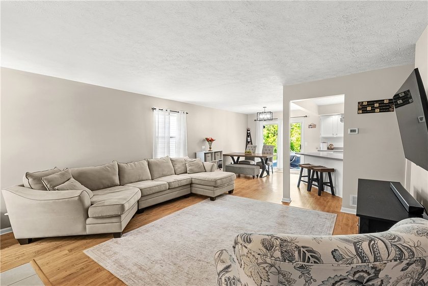 * Transparent Pricing! This is a great opportunity to call 102 - photo 8