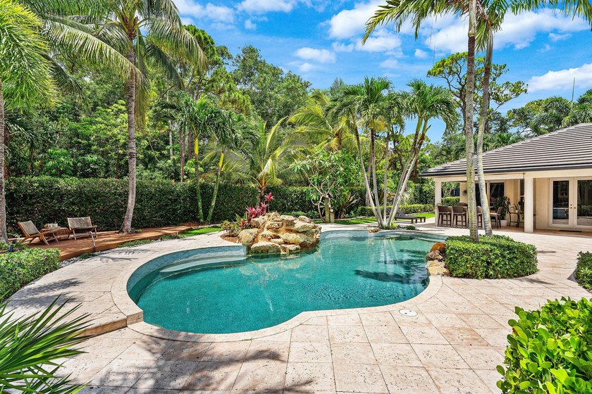 Opportunities like this are rare in East Boca. This stunning - photo 43