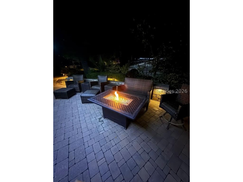 This amazing PERIMETER RV Lot #358 has a paver pad and can - photo 11