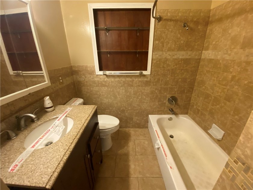 Welcome Home!!! This three bedroom two bath home in DRISCOLL - photo 15