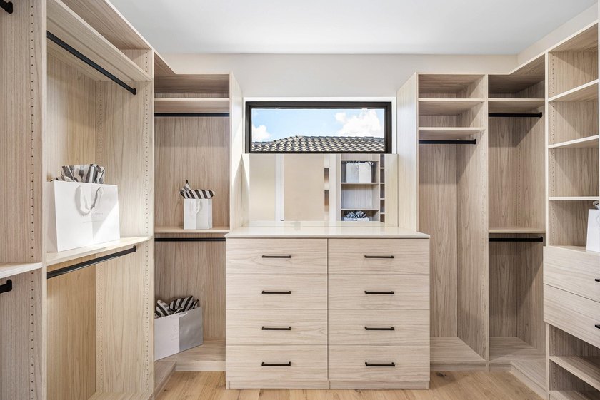 Prepare to be captivated by this extraordinary corner estate in - photo 29