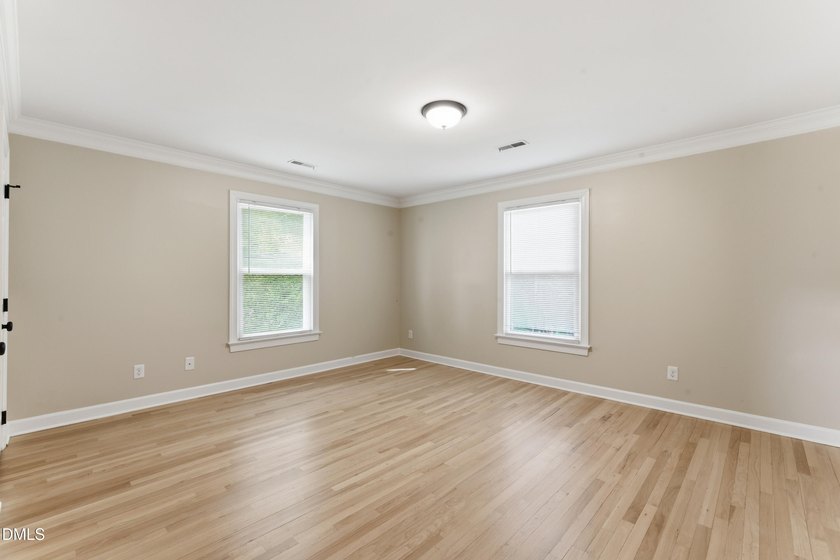 Welcome to this beautifully updated and spacious Colonial home - photo 31