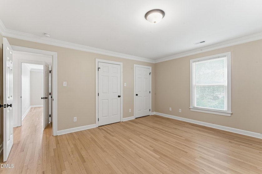 Welcome to this beautifully updated and spacious Colonial home - photo 32
