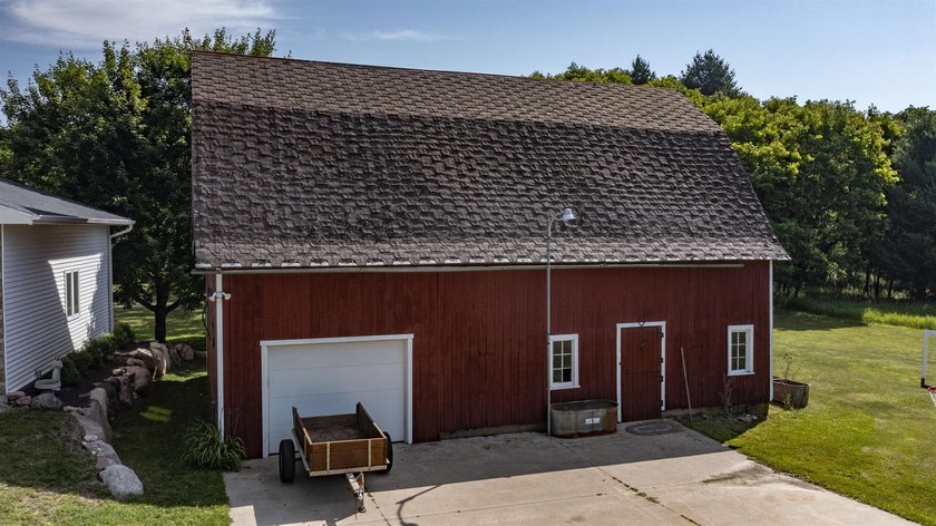 Experience peaceful country living in this beautifully updated - photo 28