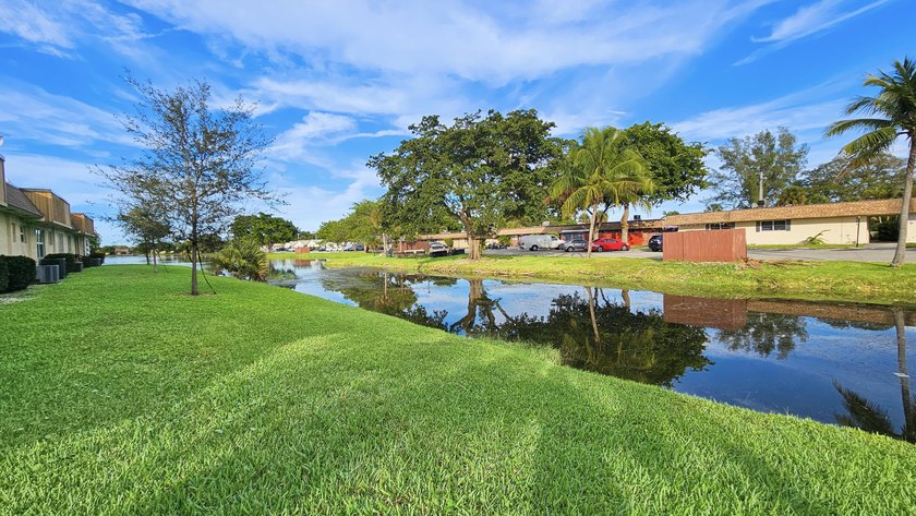 Investor-Friendly Lakefront Opportunity With No Rental - photo 13