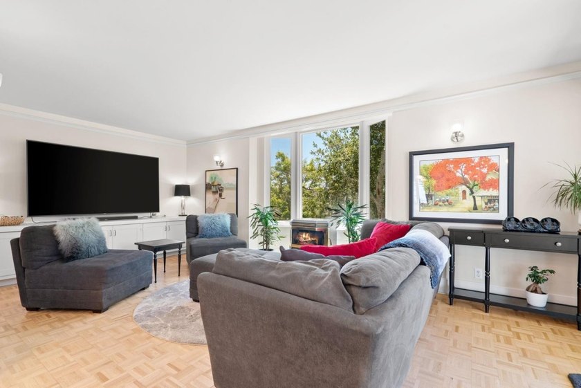 Beautiful custom home in prestigious Moore Creek Estates on the - photo 17